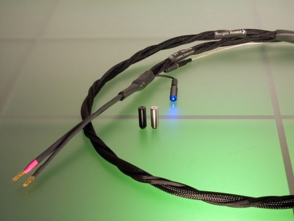 Synergistic Research Element Tungsten Speaker Cable