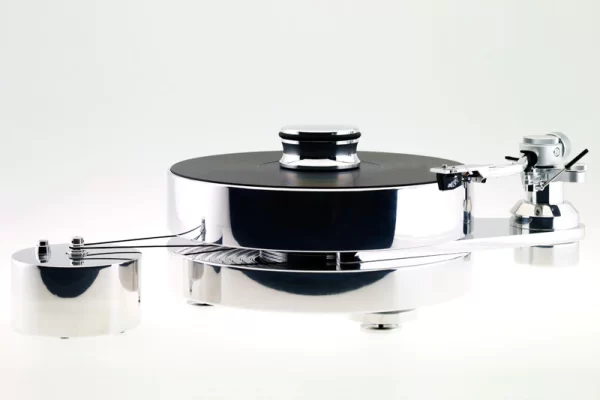 Transrotor Fat Bob S TMD turntable